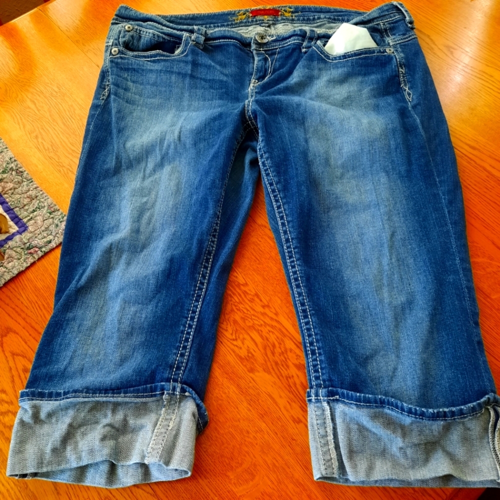 Maurices 20rglr Capris
